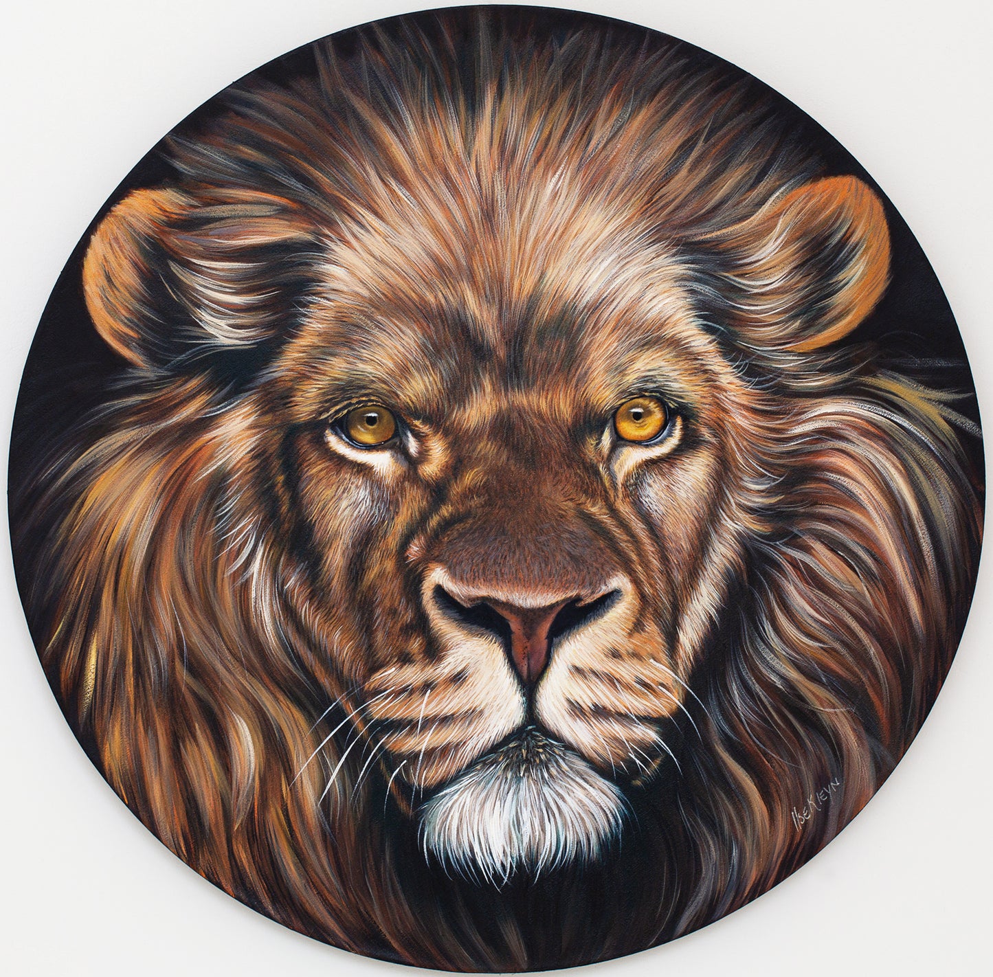 Ilse Kleyn - Majestic Courage (700mm Diameter)